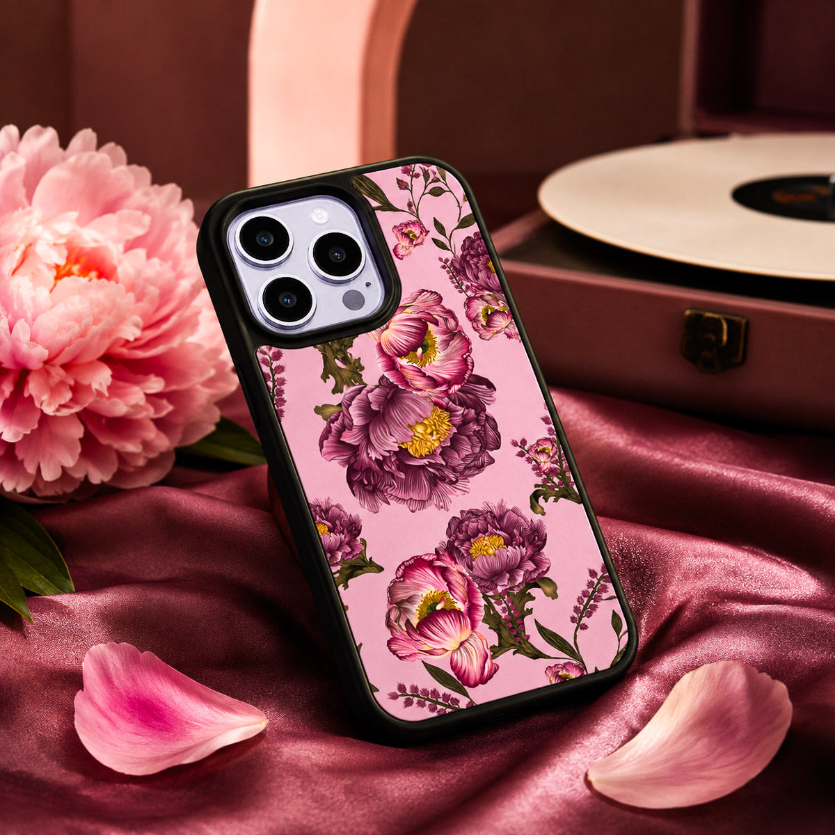 Floral Designer iPhone 15 Pro Case – Vintage Blossoms | MagSafe — view 2