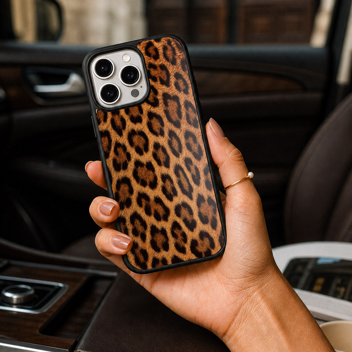 Animal Print Designer iPhone 15 Pro Max Case – Classic Leopard | MagSafe